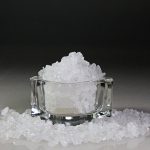 large-coarse-white-crystal-salt–(3)