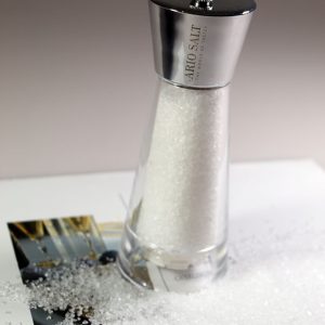 small coarse white crystal salt